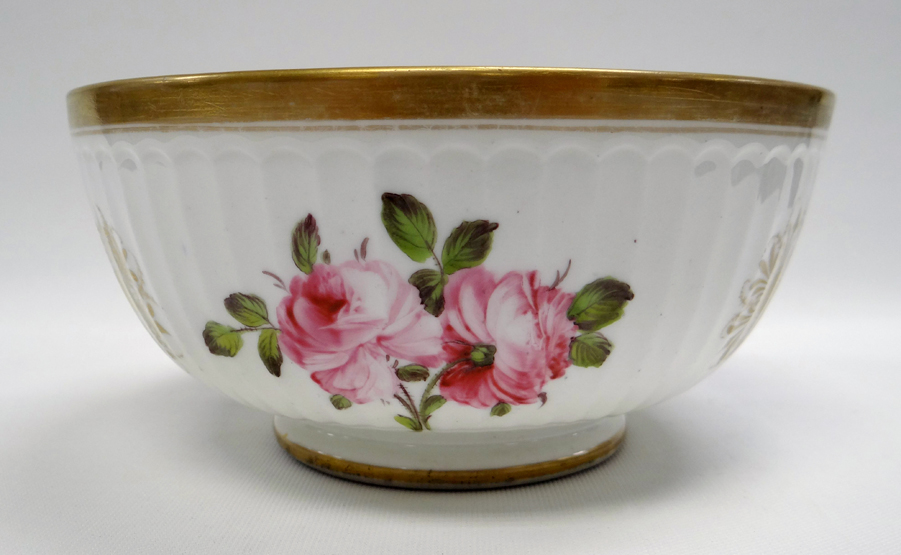 A SWANSEA PORCELAIN BOWL with Paris fluted moulding and decorated with pink roses and gilt motifs - Image 3 of 3