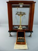 OERTLING MAHOGANY CASED BALANCE SCALES, an excellent quality early 20th Century 48S.B model with a