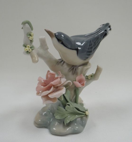 THREE BOXED LLADRO GARDEN BIRDS each perched on branches, 11cms high - Image 2 of 2