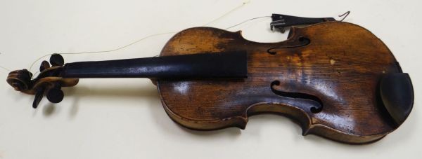 A VIOLIN IN A 'CROCODILE' LEATHER CASE the violin bearing internal label for Nicolaus Amatus ( - Image 2 of 3