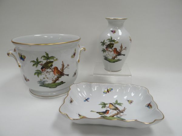 A HEREND HUNGARY CACHE POT with twin-handles and decorated with birds and butterflies, 14cms high,