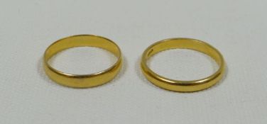 TWO 22CT GOLD BAND RINGS, 2.53gms & 3.1gms