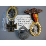 CREIGSMARINE IRON CROSS FIRST CLASS AND BADGES, the 1939 silvered cross with wide pin marked 595,