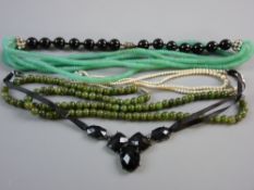 A PARCEL OF MIXED JADE/JADITE, PEARL AND OTHER NECKLACES