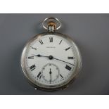 A WALTHEM USA GENT'S SILVER POCKET WATCH, the white enamel dial set with Roman numerals and