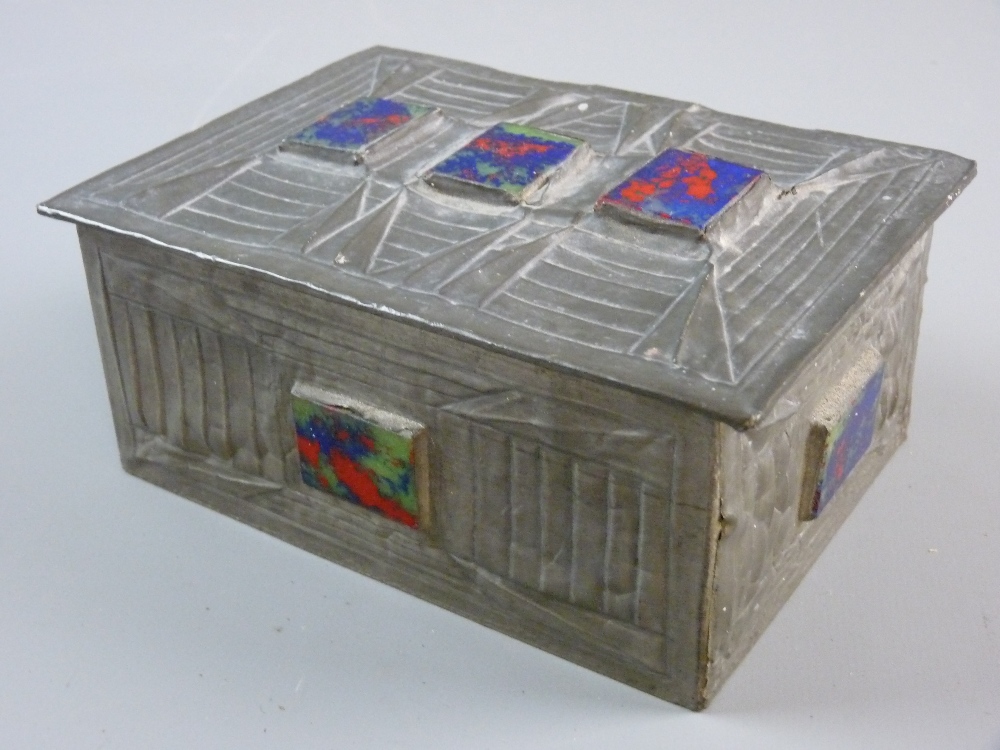 AN ART PEWTER OBLONG CIGARETTE BOX with mineral tablet decoration to the sides and lid, wooden lined