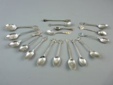 A QUANTITY OF HALLMARKED AND STERLING SILVER COLLECTOR'S SPOONS, 7 troy ozs total weight
