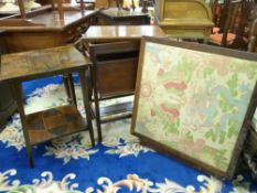 AN EDWARDIAN MAHOGANY CARD TABLE with foldover swivel top and four lift-out side trays on reeded