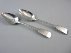 A PAIR OF GEORGE IV IRISH SILVER SERVING SPOONS, maker I B, Dublin, 1821, 3.5 troy ozs, (monogrammed