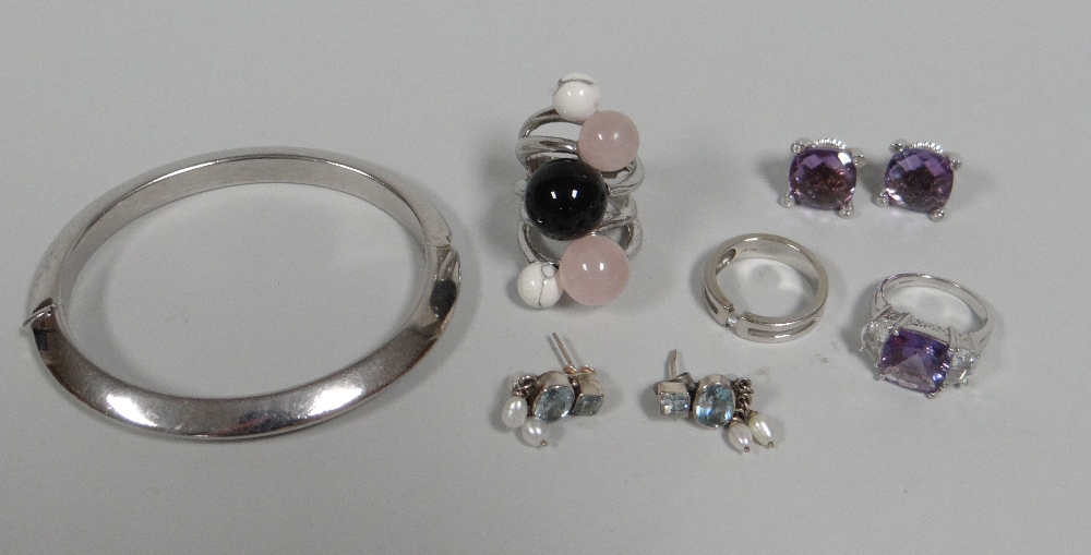 A PARCEL OF MIXED CONTINENTAL SILVER JEWELLERY