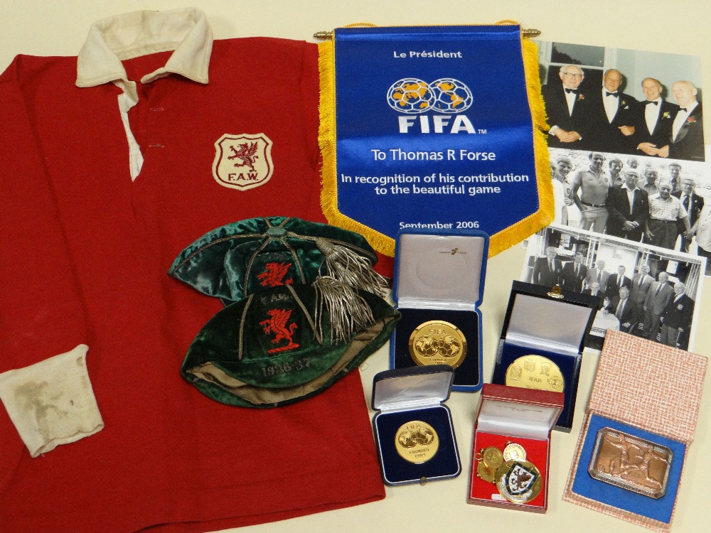 ITEMS RELATING TO WELSH FOOTBALLER & FORMER FAW PRESIDENT THE LATE, THOMAS R 'TOMMY' FORSE Including