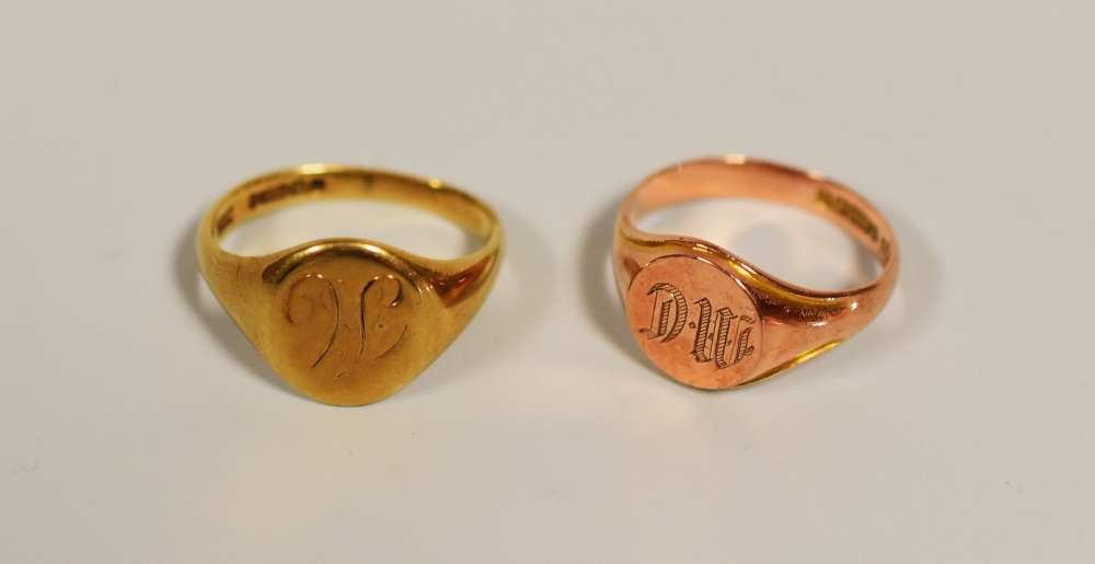 TWO 9CT GOLD SIGNET RINGS, 9.33gms