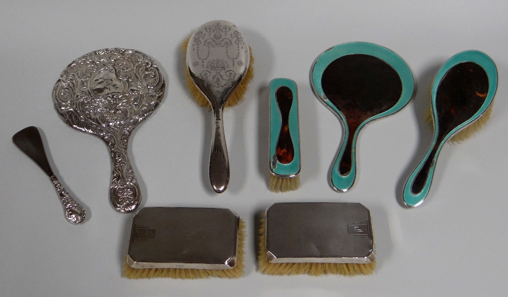 A MIXED PARCEL OF PART SILVER DRESSING TABLE ITEMS