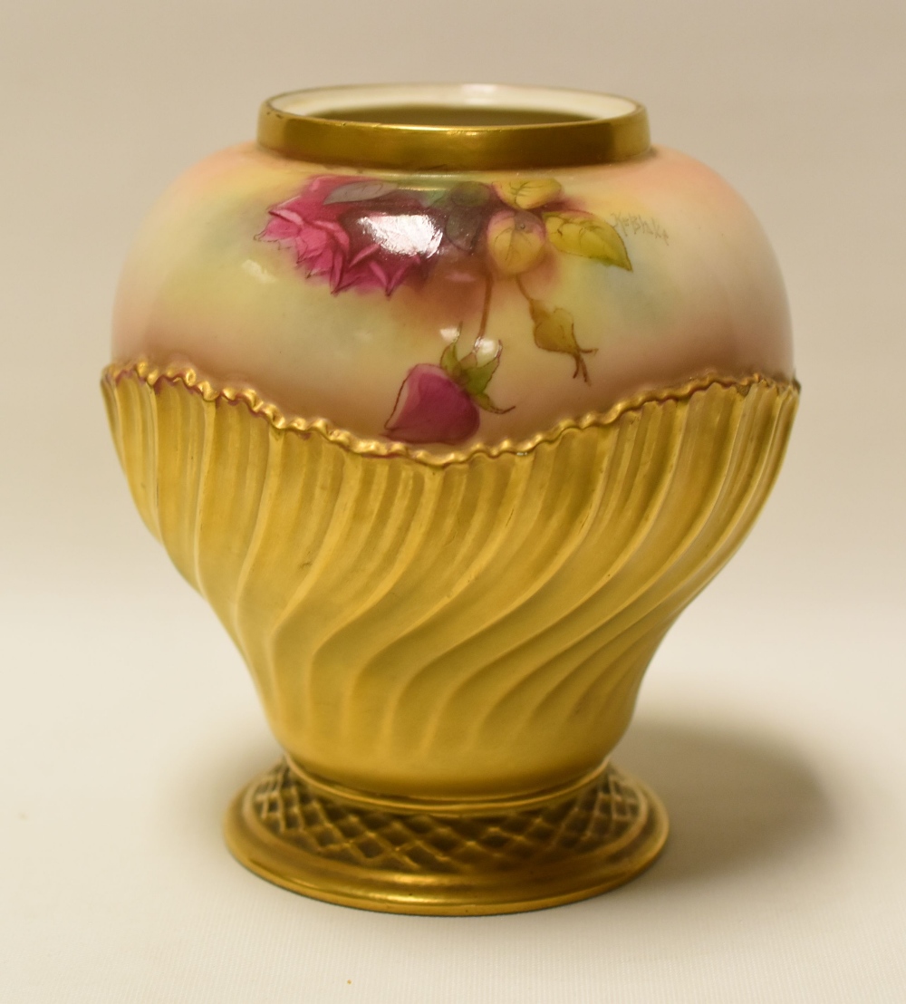 A ROYAL WORCESTER VASE painted with wild roses by Kitty Blake (missing lid), 16cms high - Image 2 of 2