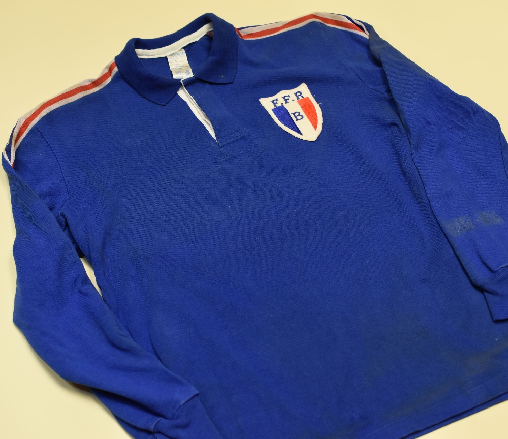 A FRANCE INTERNATIONAL 'B' TEAM RUGBY UNION JERSEY, bearing felt pressed No.13 to reverse and felt