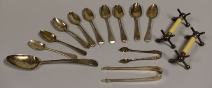 A PARCEL OF MIXED GEORGIAN SILVER SPOONS & TWO SUGAR NIPS, 4.9ozs together with a pair of knife-