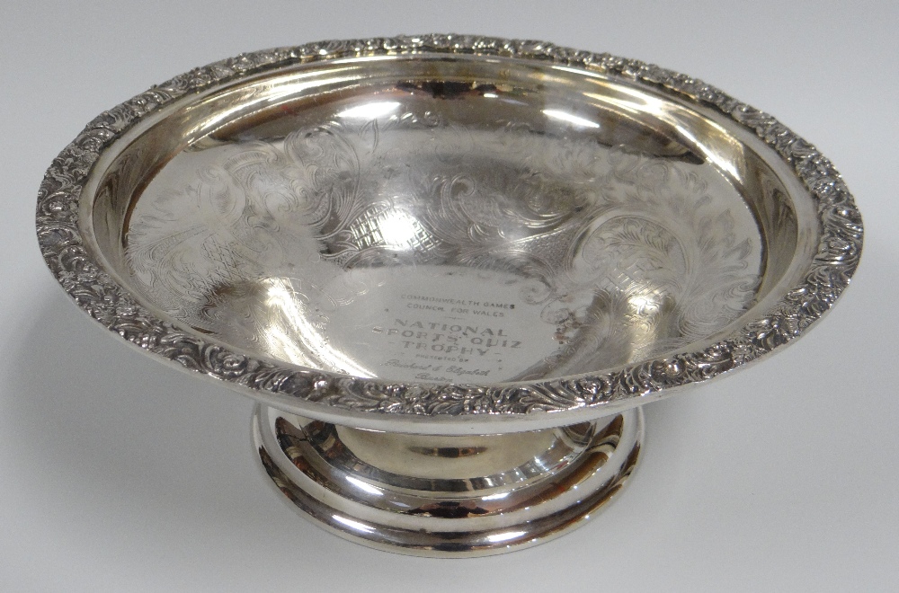 AN EPNS TAZZA PRESENTED BY RICHARD & ELIZABETH BURTON inscribed 'Commonwealth Games Council for