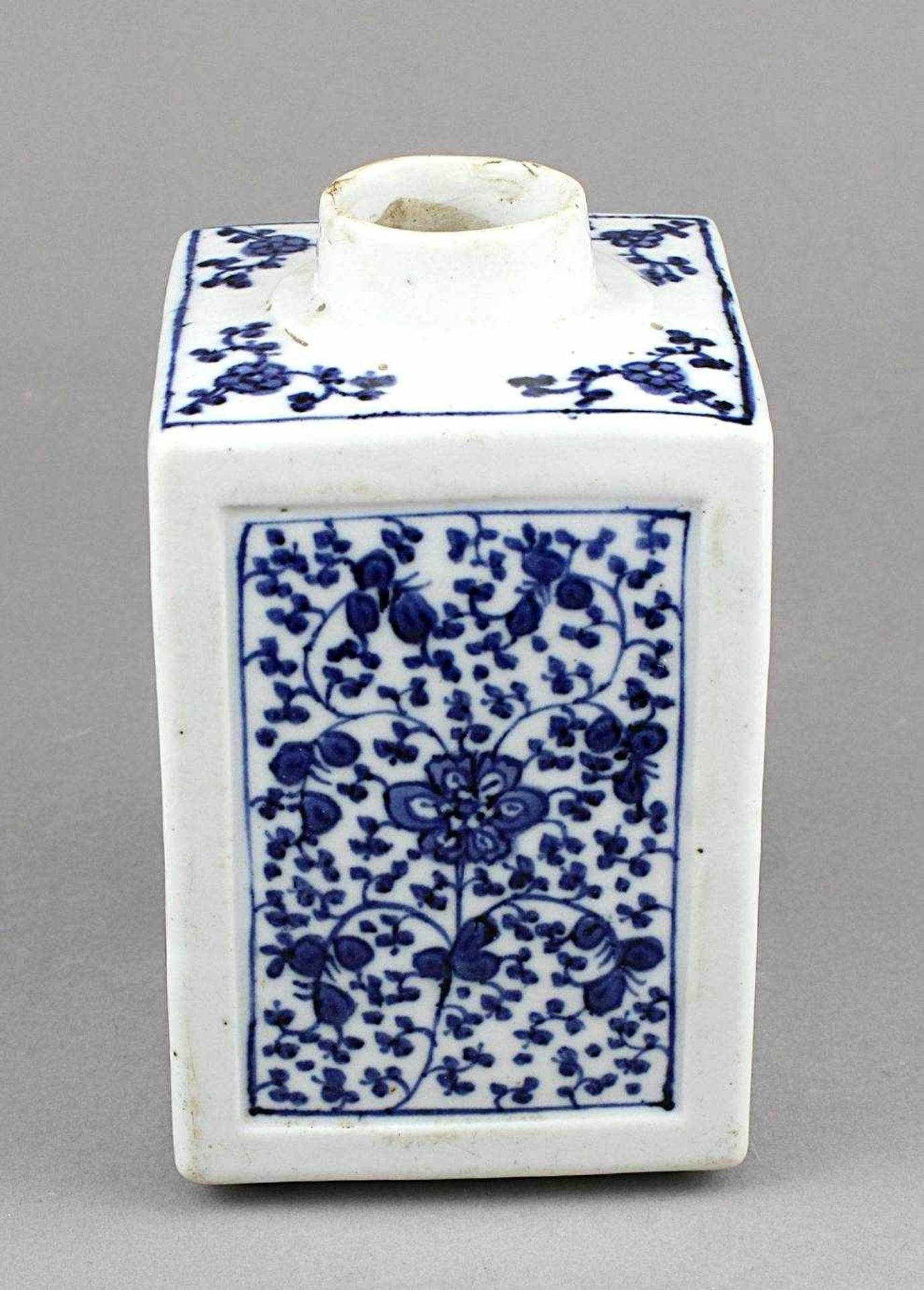 Teedose China Kangxi 1662 - 1772. Porzellan, freigeformt, hell glasiert und unterglasur blau - Image 2 of 4