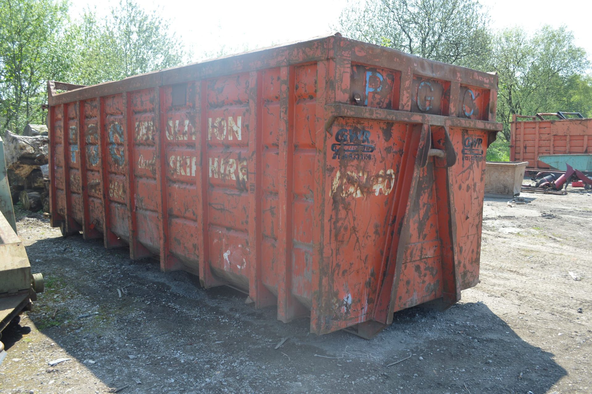 Big Hook RoRo Skip/ Bin, approx. 22ft x 7ft deep (this lot is located at Crimble Mill, Crimble Lane, - Image 2 of 3