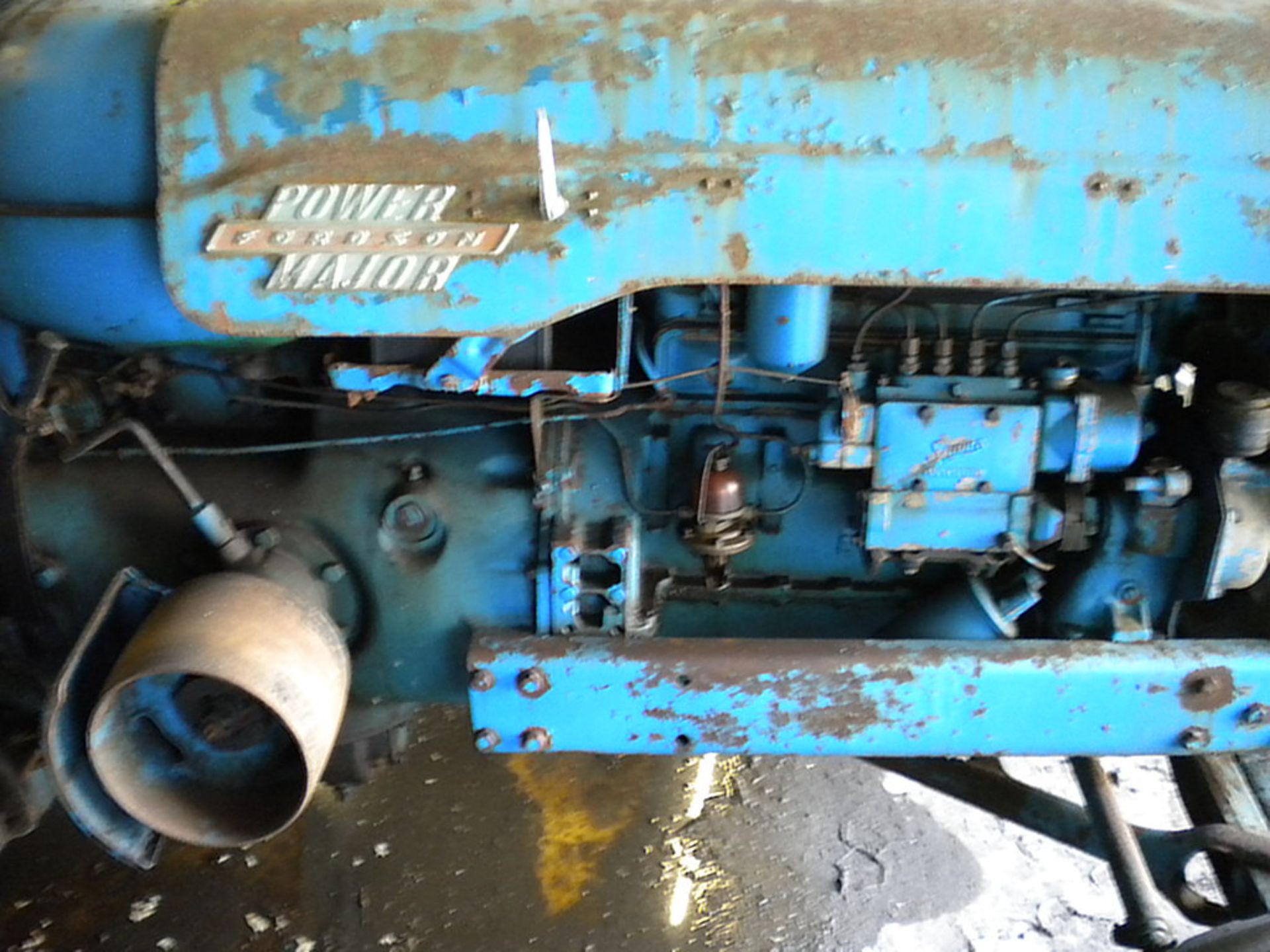 Fordson POWER MAJOR 2WD AGRICULTURAL TRACTOR, indicated hours 6868 (at time of listing) (this lot is - Image 6 of 9