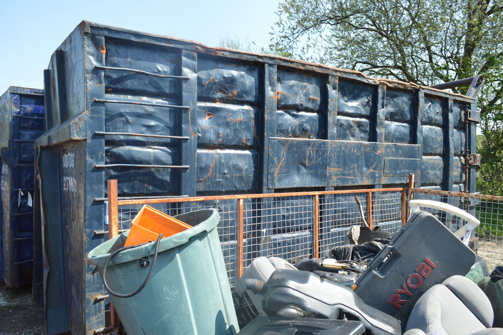 Big Hook RoRo Skip/ Bin, approx. 19ft x 8ft deep (this lot is located at Crimble Mill, Crimble Lane,