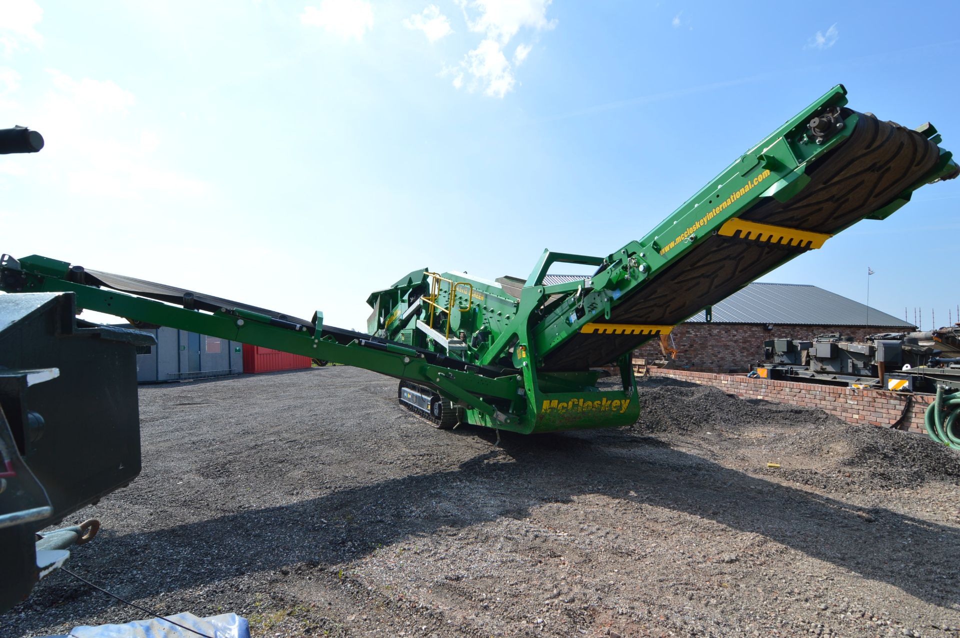 McCloskey R105 4.5 x 12 TRACK MOUNTED SCREEN, serial no. 72894, year of manufacture 2015, - Image 3 of 18