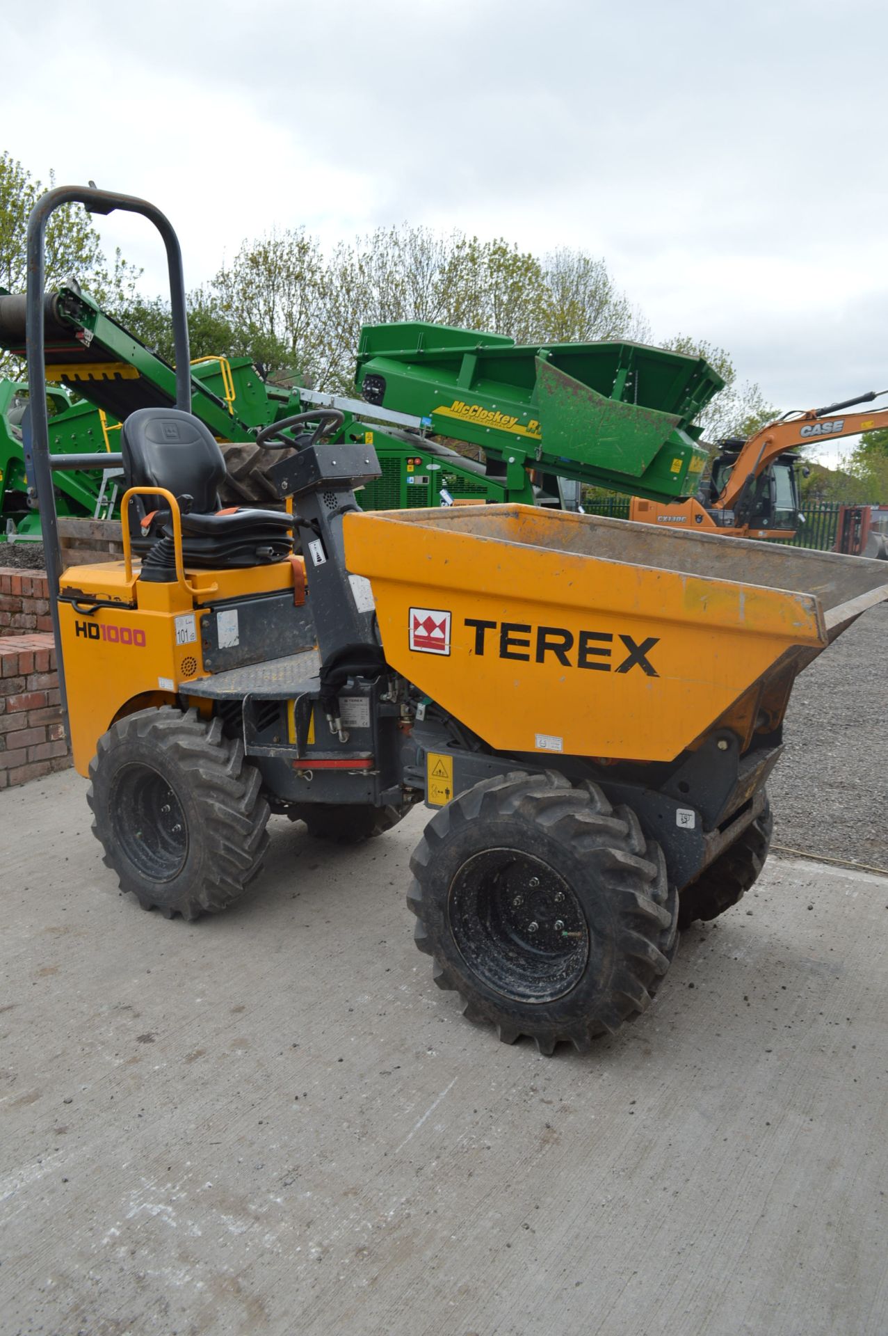 Terex HD1000 HIGH LIFT 4WD MINI DUMPER, VIN SLBDRPK0EC1NW1433, year of manufacture 2012, indicated - Image 3 of 5