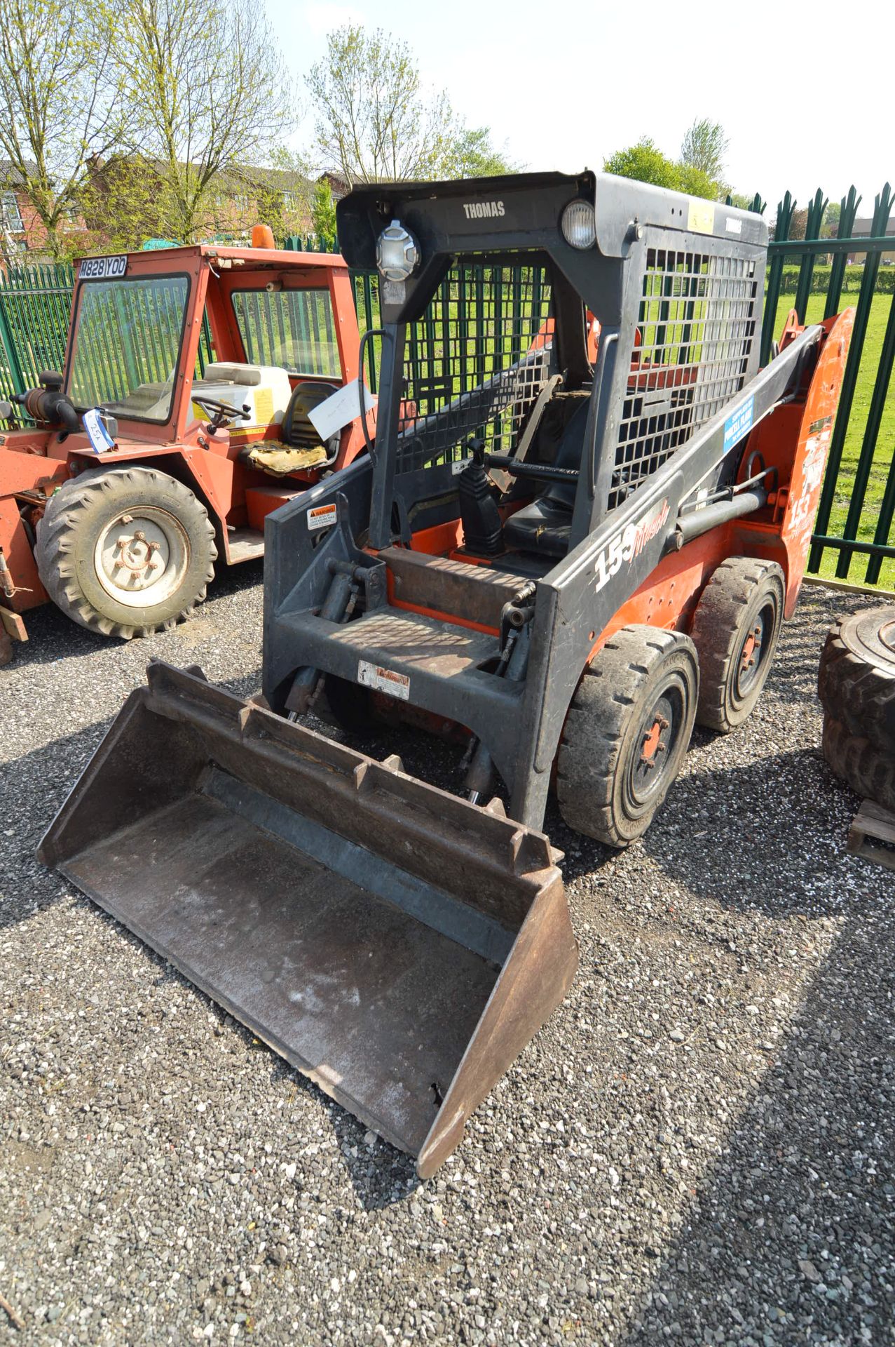 Thomas 153 MUSCLE SKID STEER LOADER, serial no. LN002672, year of manufacture 2003, 2504kg max. - Image 2 of 7