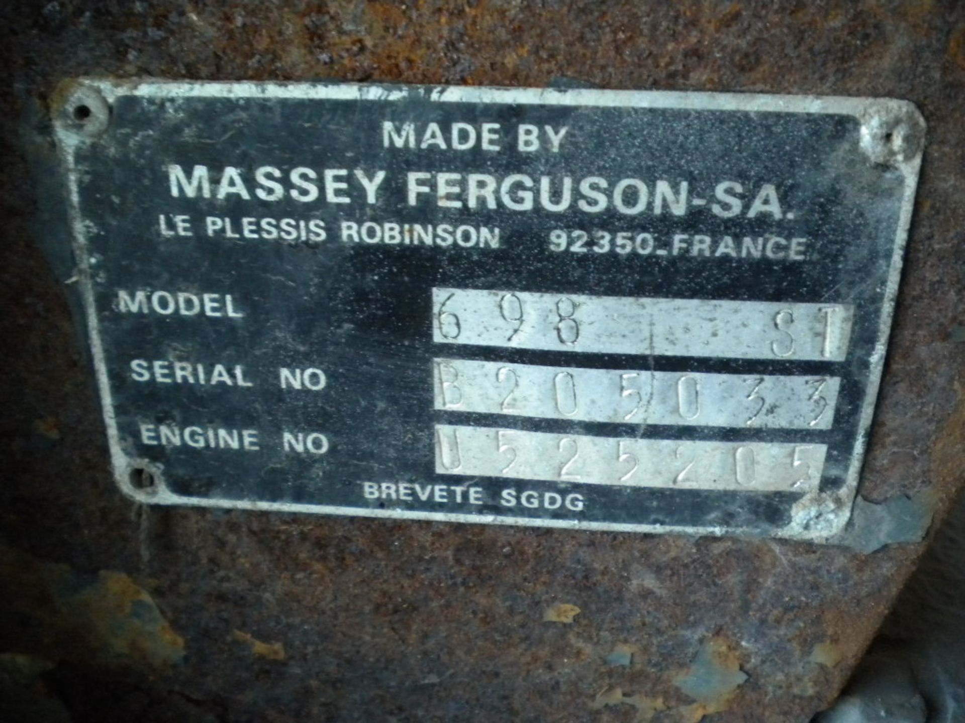 Massey Ferguson 698T 2WD AGRICULTURAL TRACTOR, serial no. B205033, (not road registered) with - Image 4 of 6