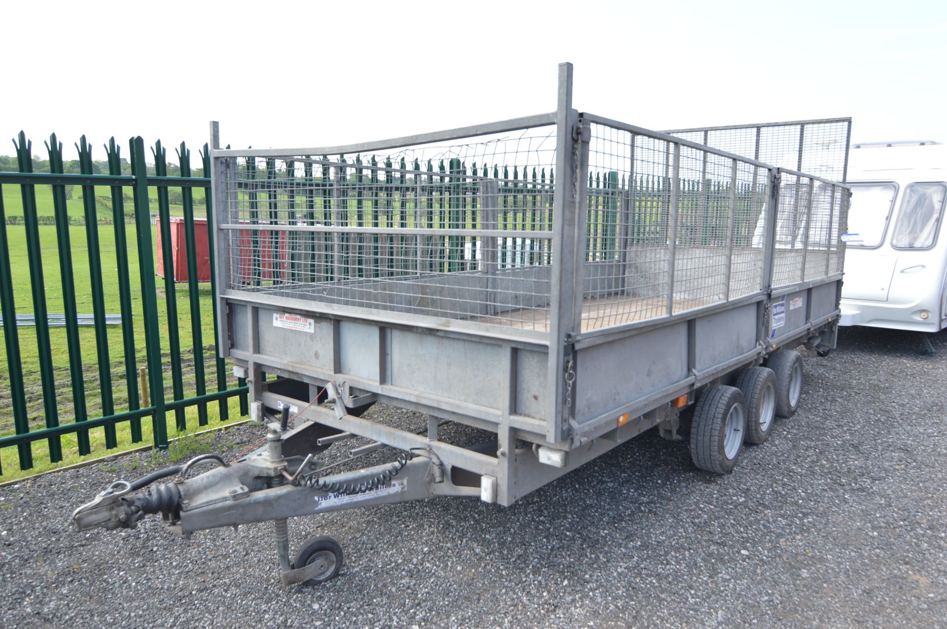 Ifor Williams 3C6LM167G3 TRI-AXLE TRAILER, serial no. SCKT0000E5103793, 3500kg gross weight, 16ft - Image 2 of 3