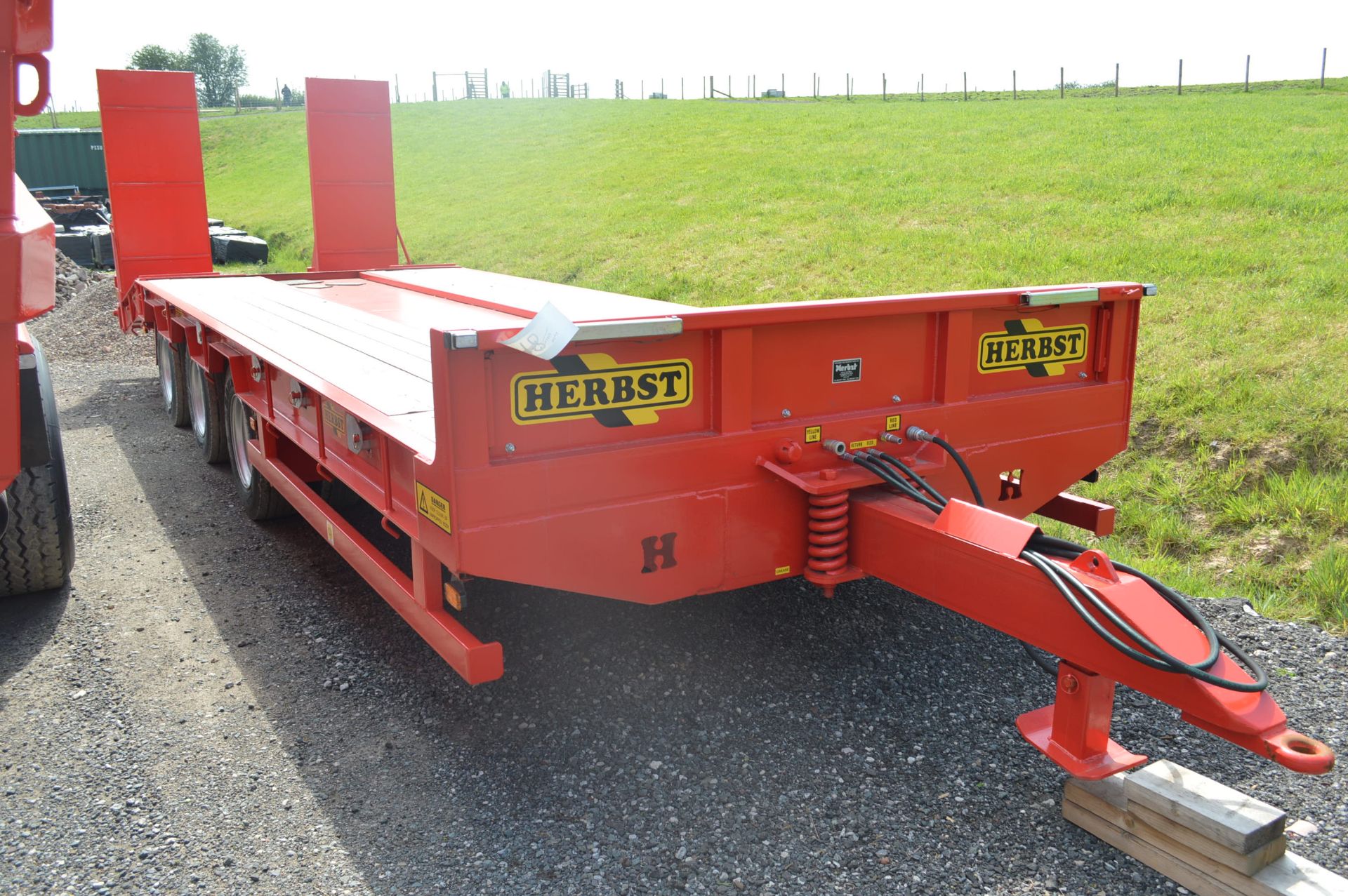 Herbst H/D TRI AXLE LOW LOADER TRAILER, serial no. PM65140142282H, year of manufacture 2016, 33,