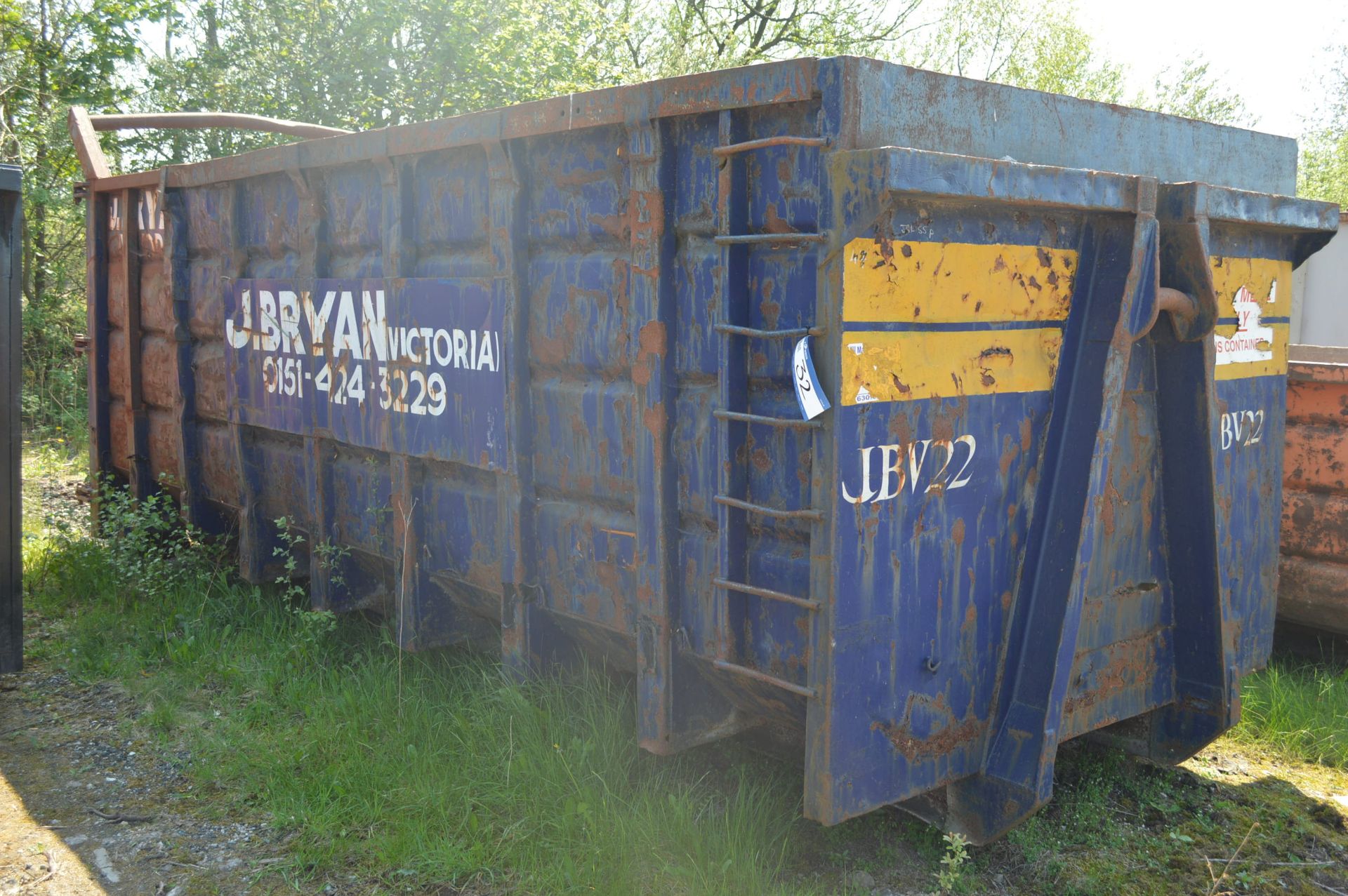 Big Hook RoRo Skip/ Bin, approx. 19ft x 6ft deep (this lot is located at Crimble Mill, Crimble Lane,