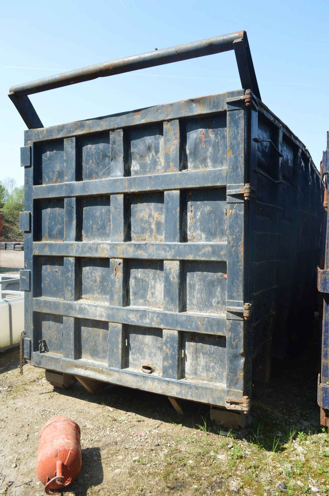 Big Hook RoRo Skip/ Bin, approx. 19ft x 8ft deep (this lot is located at Crimble Mill, Crimble Lane, - Image 3 of 3