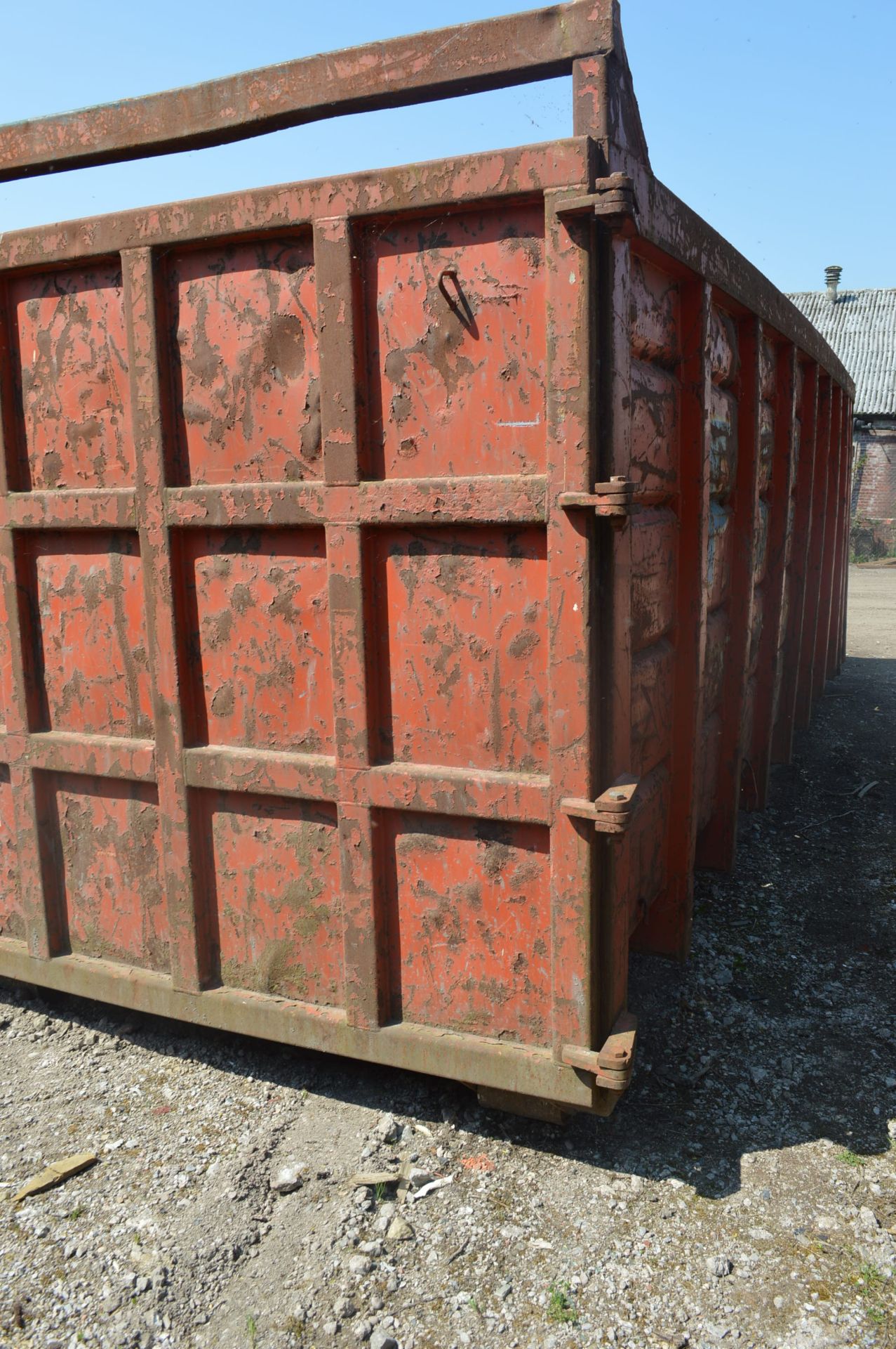 Big Hook RoRo Skip/ Bin, approx. 22ft x 7ft deep (this lot is located at Crimble Mill, Crimble Lane, - Image 3 of 3