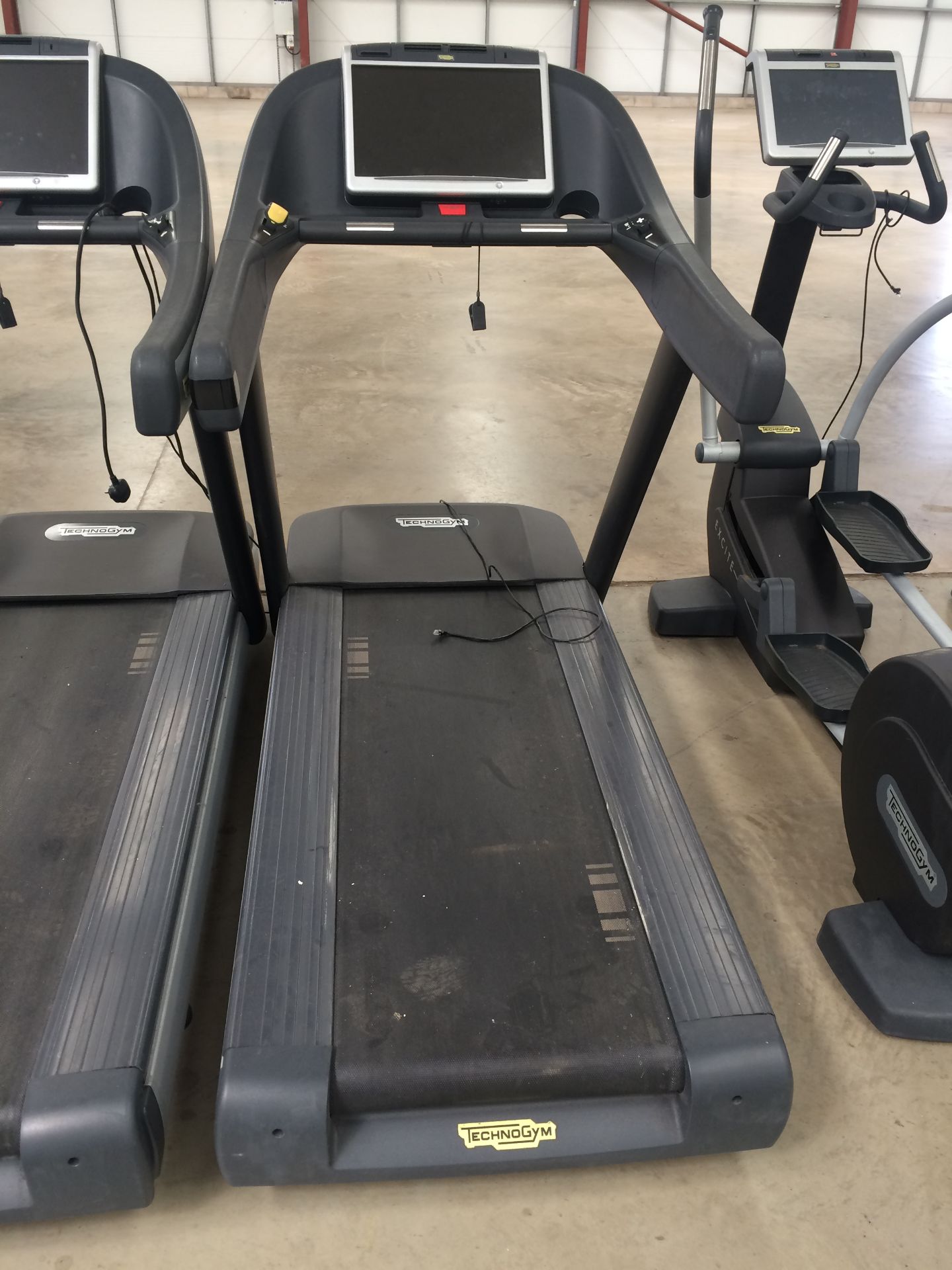 TECHNOGYM Excite 700 Treadmill (2012) c/w IPOD / U