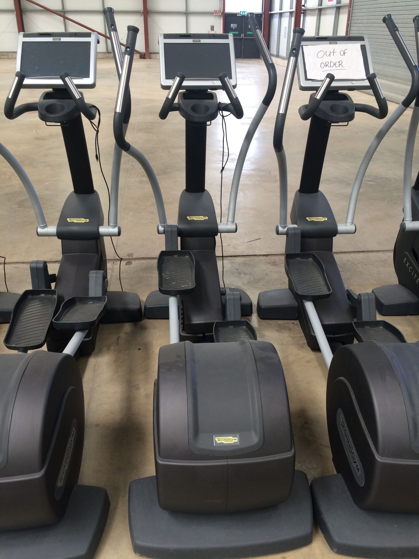 TECHNOGYM Excite 700 Synchro Cross Trainer (2012)