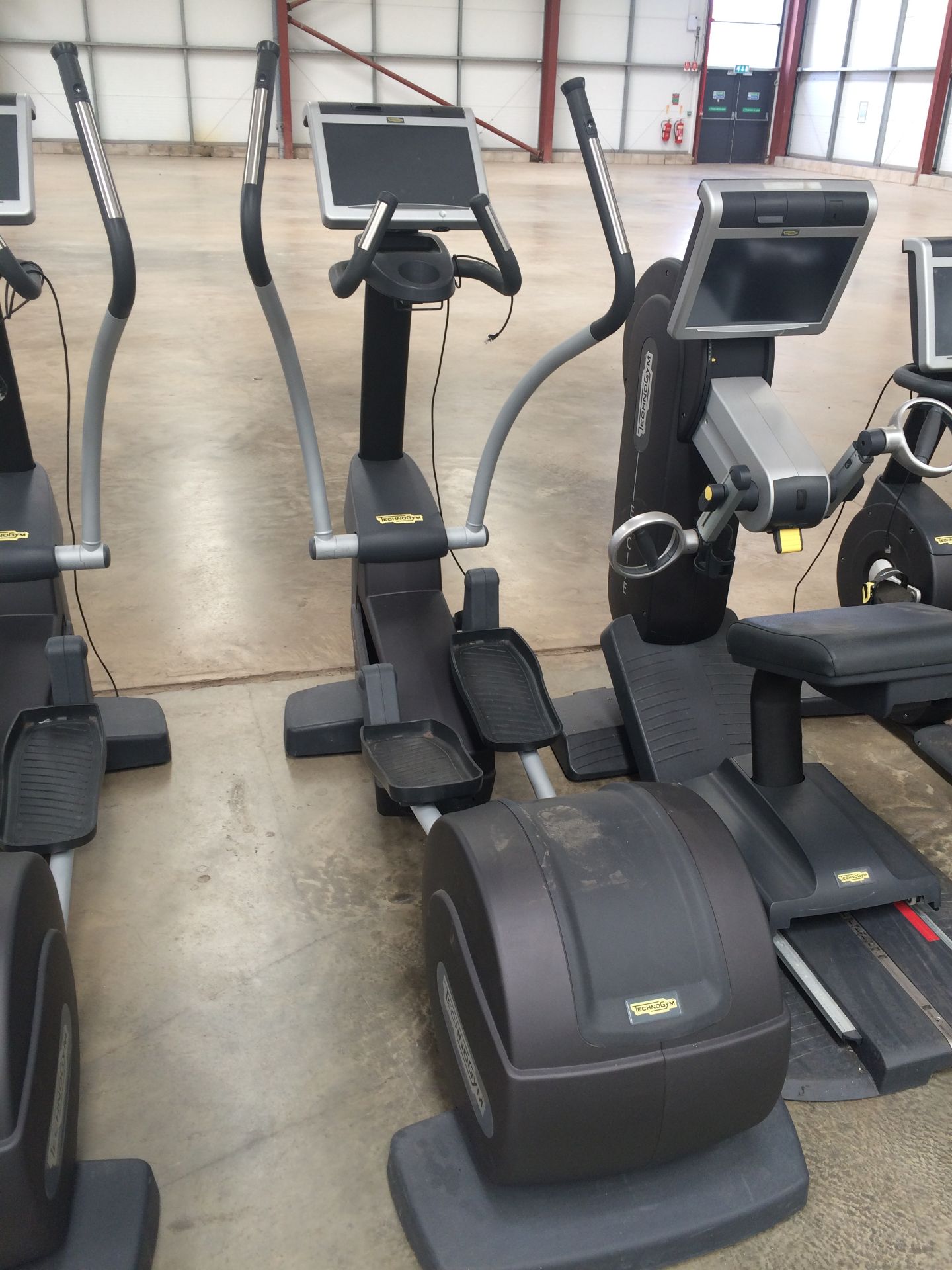 TECHNOGYM Excite 700 Synchro Cross Trainer (2012)