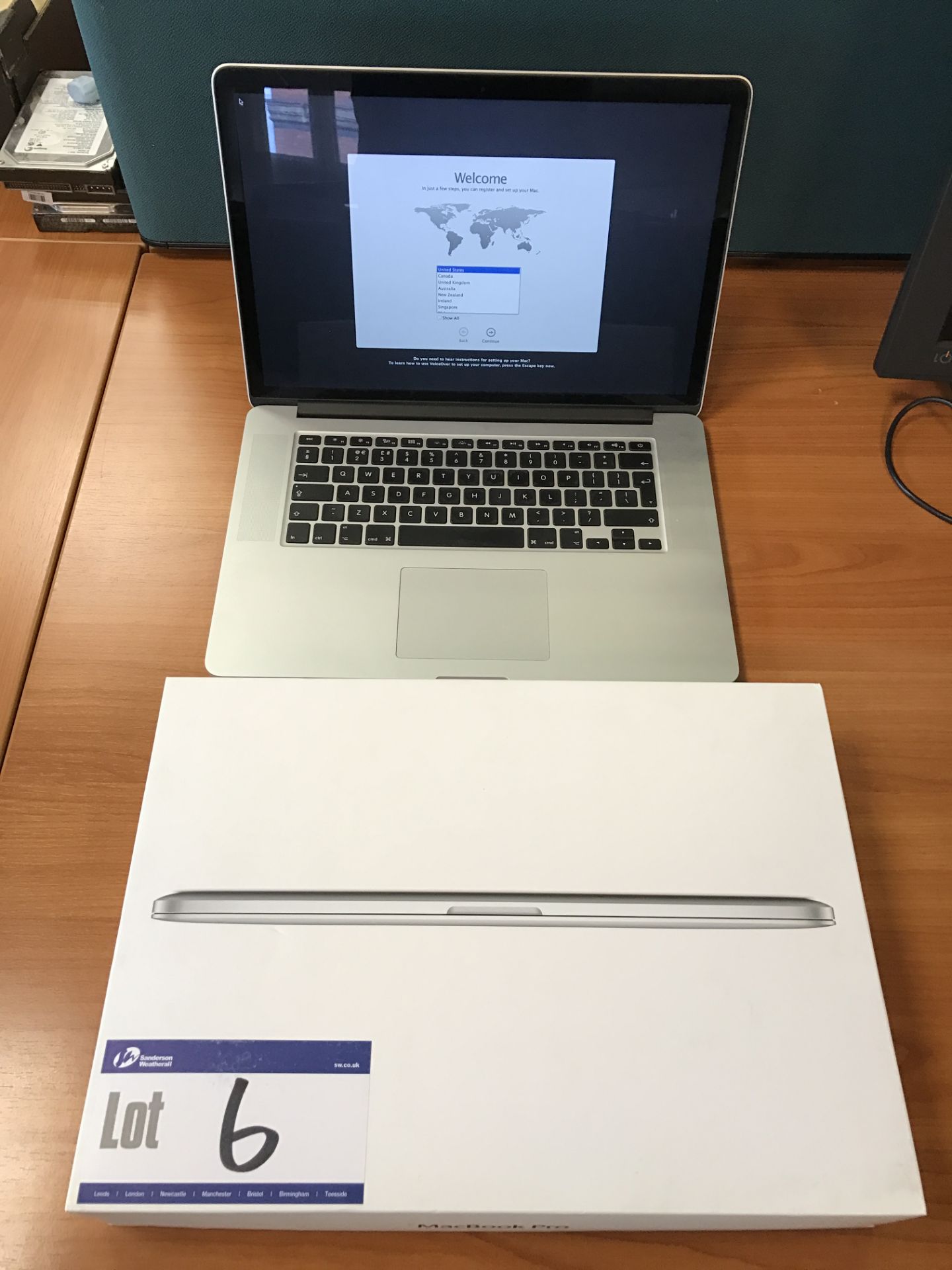 Apple 15.4 inch Retina Display Macbook Pro Laptop