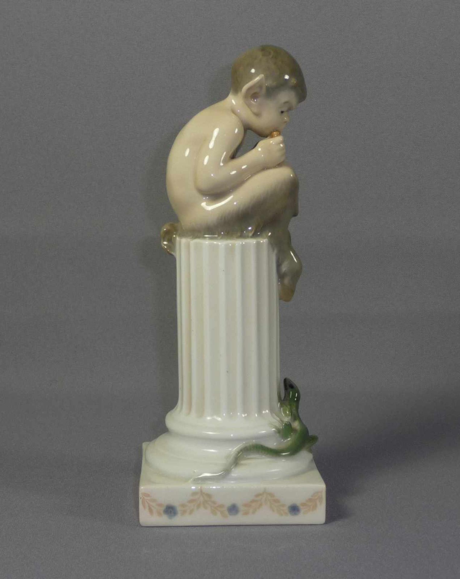 Thomsen, Christian Panflöte spielender, junger Faun auf Säule mit Eidechse als Zuhörer (1860-1921) - Bild 4 aus 5