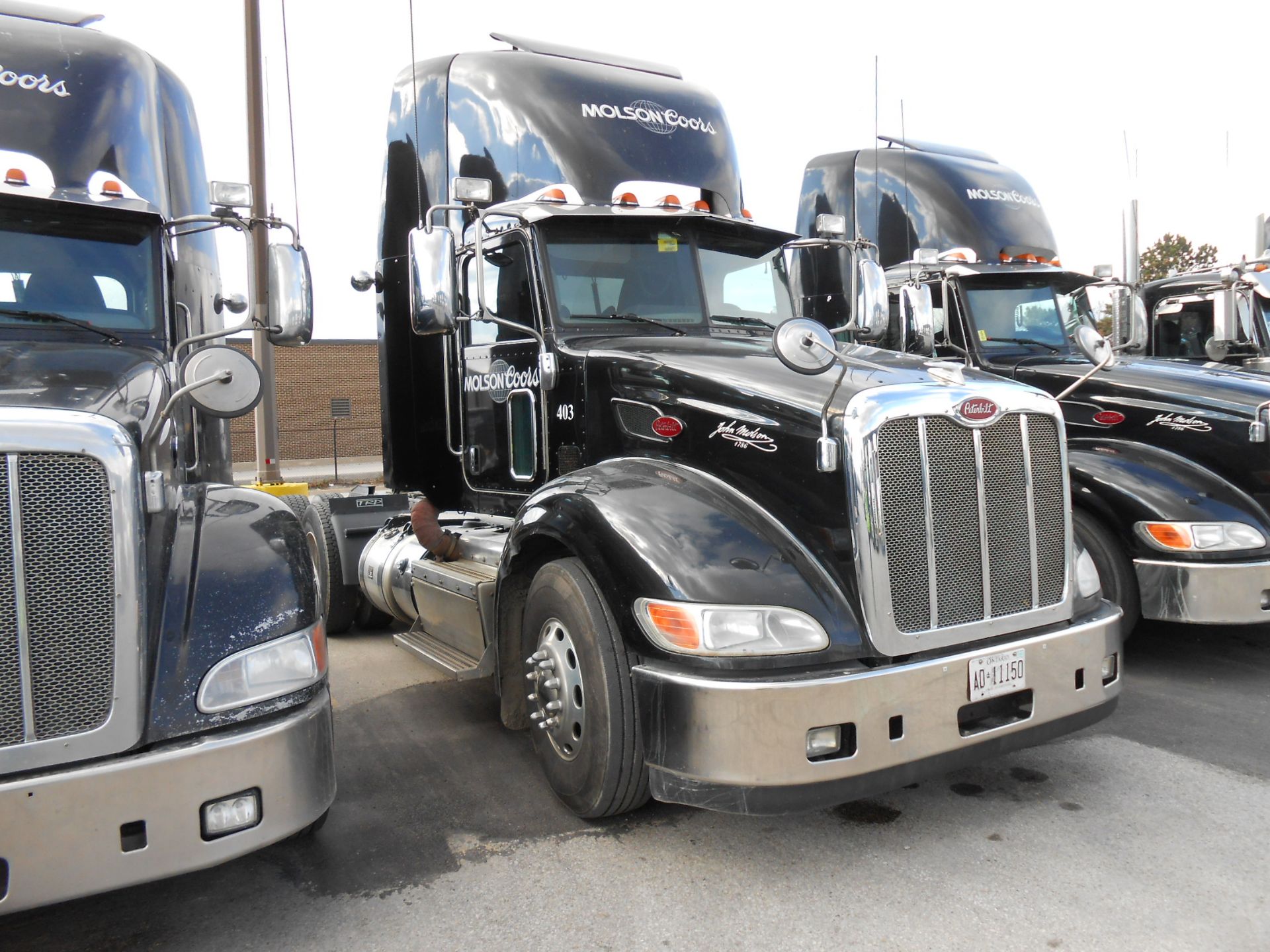 2011 Peterbilt 6X4 DAY CAB TRUCK, model 386 chassis 8070 kg weight with Cummins ISX15 485 diesel ( - Image 6 of 15