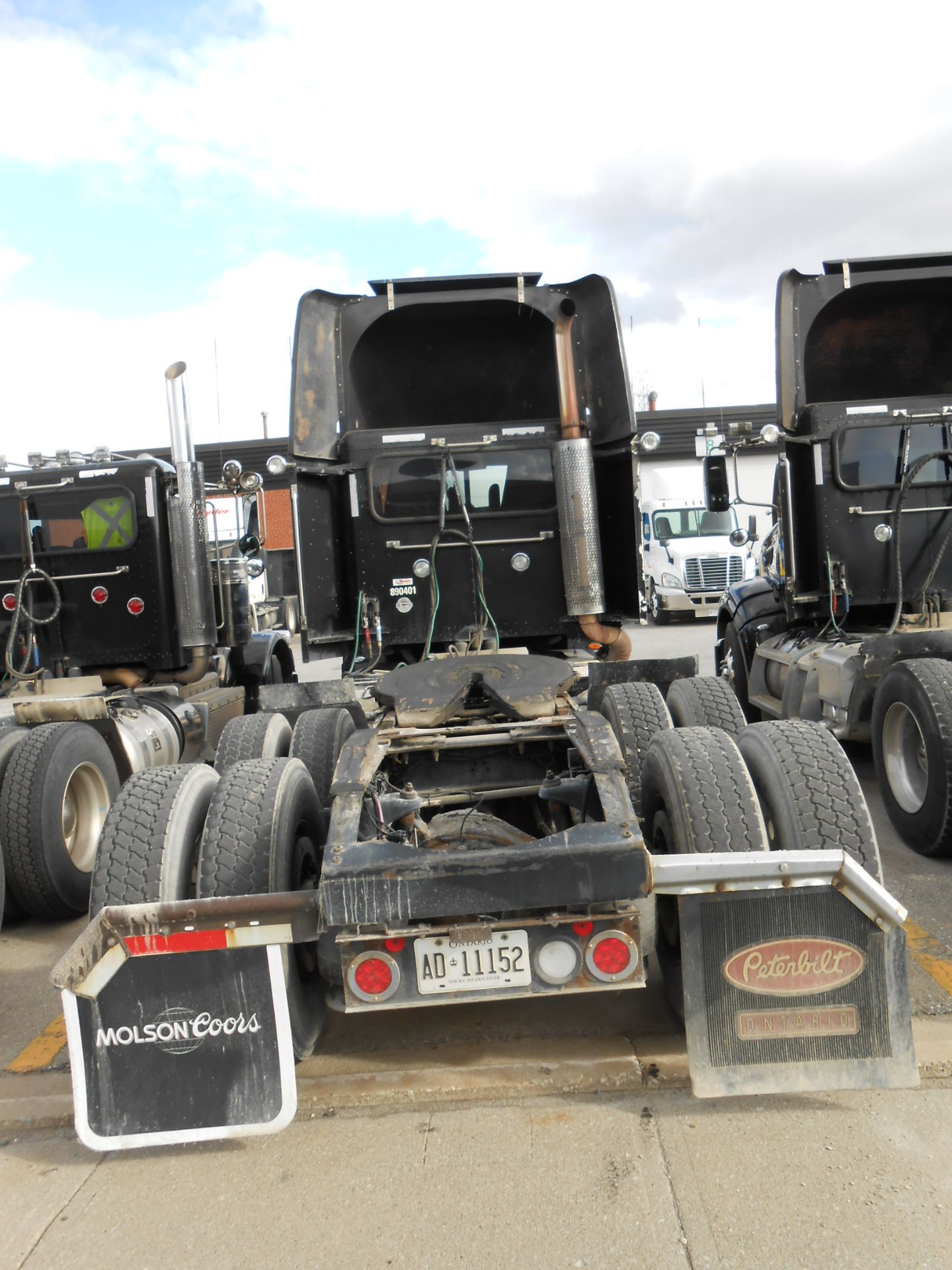 2011 Peterbilt 6X4 DAY CAB TRUCK, model 386 chassis 8070 kg weight with Cummins ISX15 485 diesel ( - Image 6 of 14