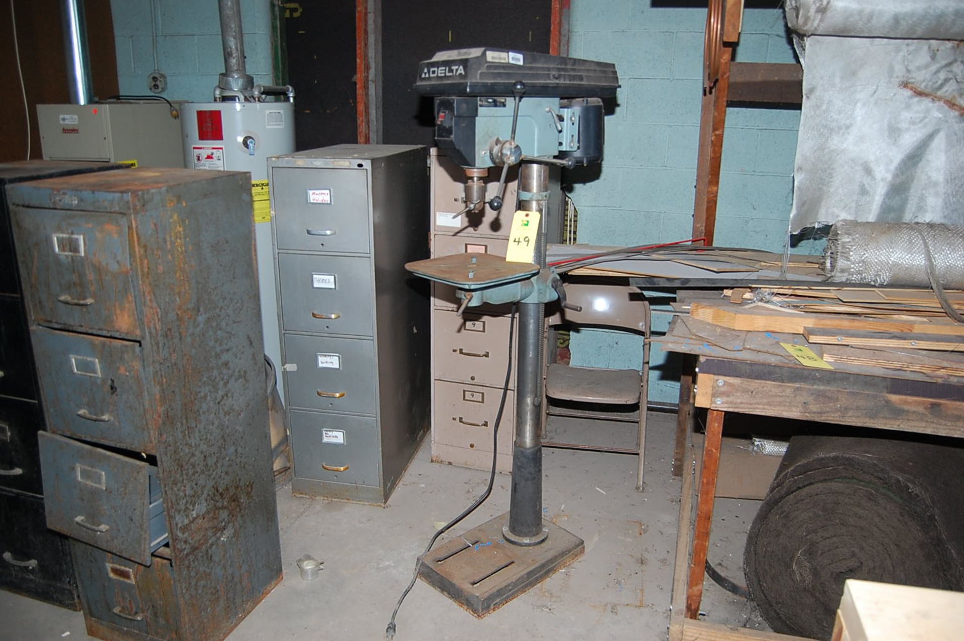 Delta Catalog #17-900 Floor Drill Press, Single Phase Motor, Drill Chuck, SN 8922