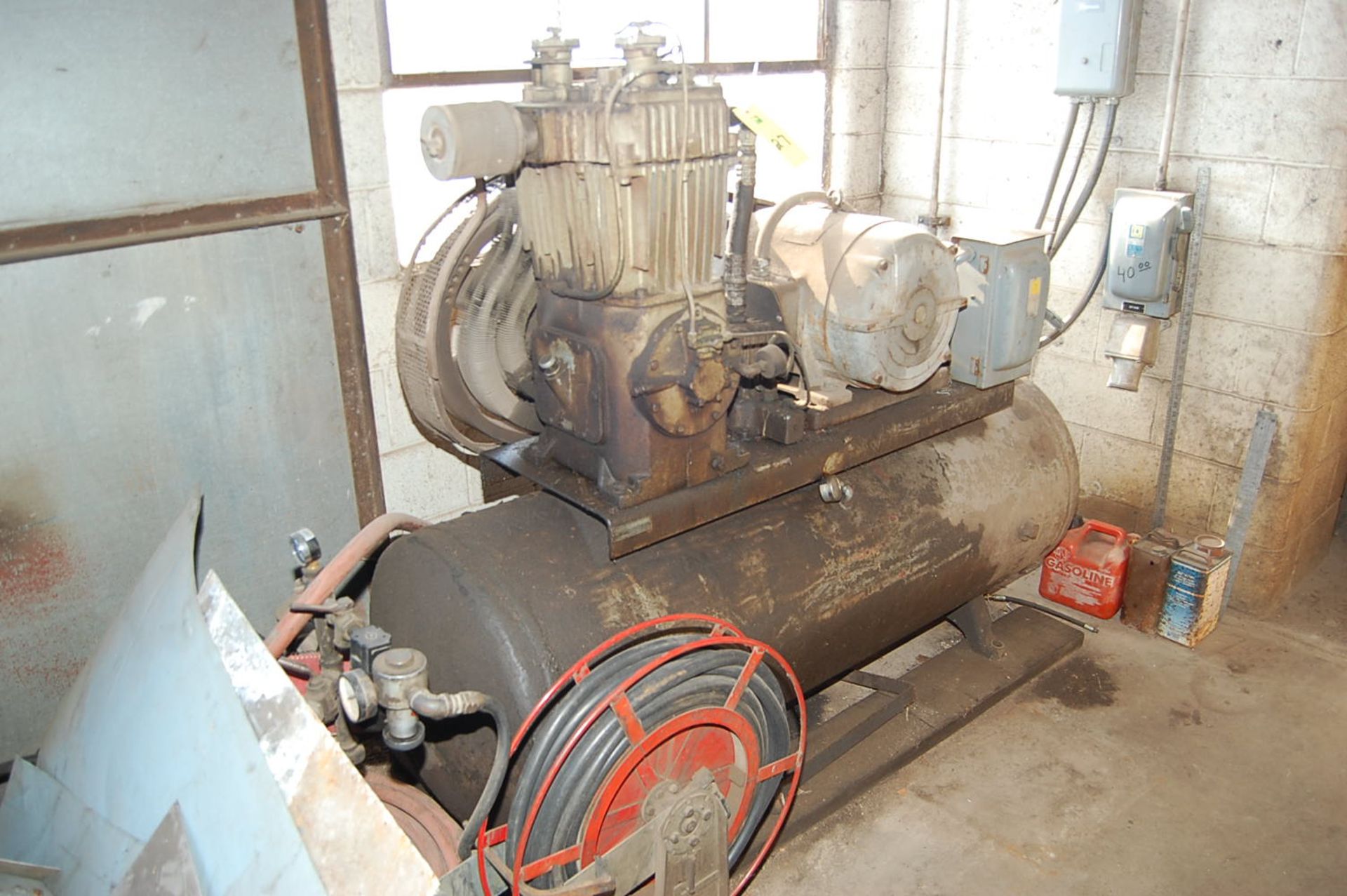 Air Compressor, 15 HP Motor, 208-220/440 Volt, Approx. 180 Gallon Tank