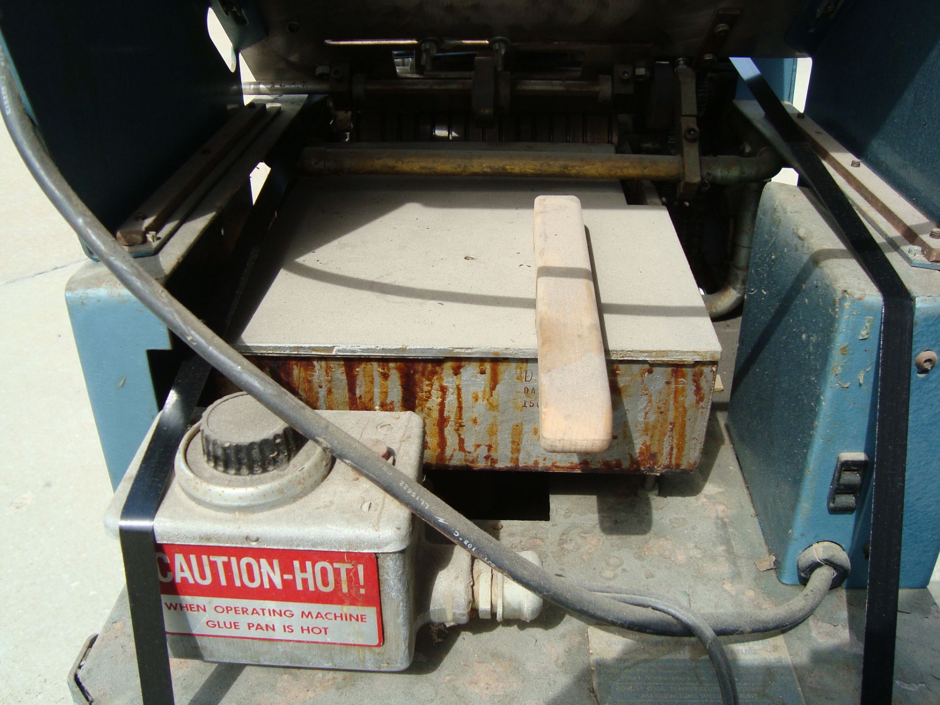 Labeler - Labellett Hot Glue or Pressure Sensitive - Image 5 of 6