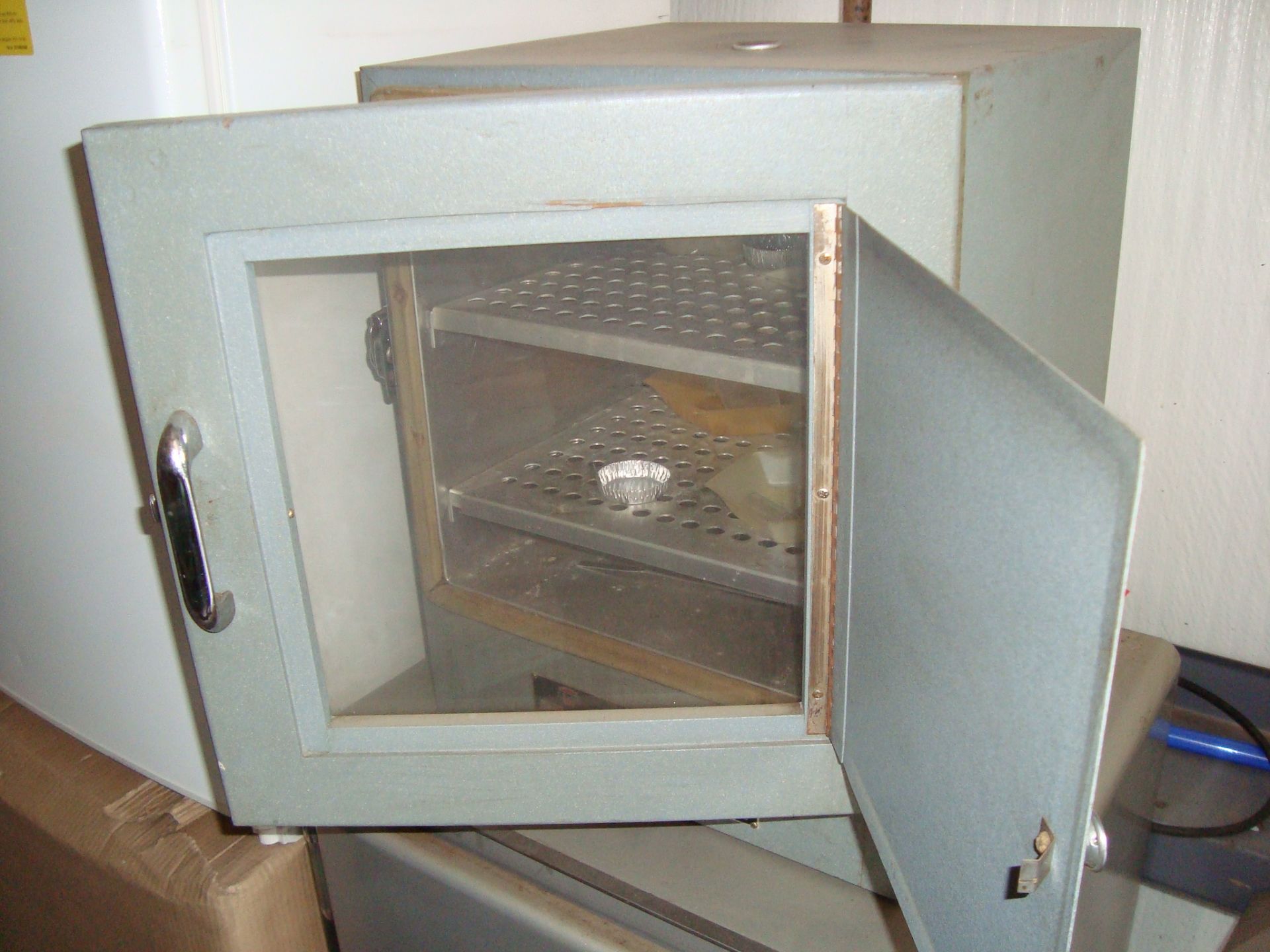 Lab Oven, CS & E, Cat. #200, Model #IMP, SN 3180A - Image 2 of 3