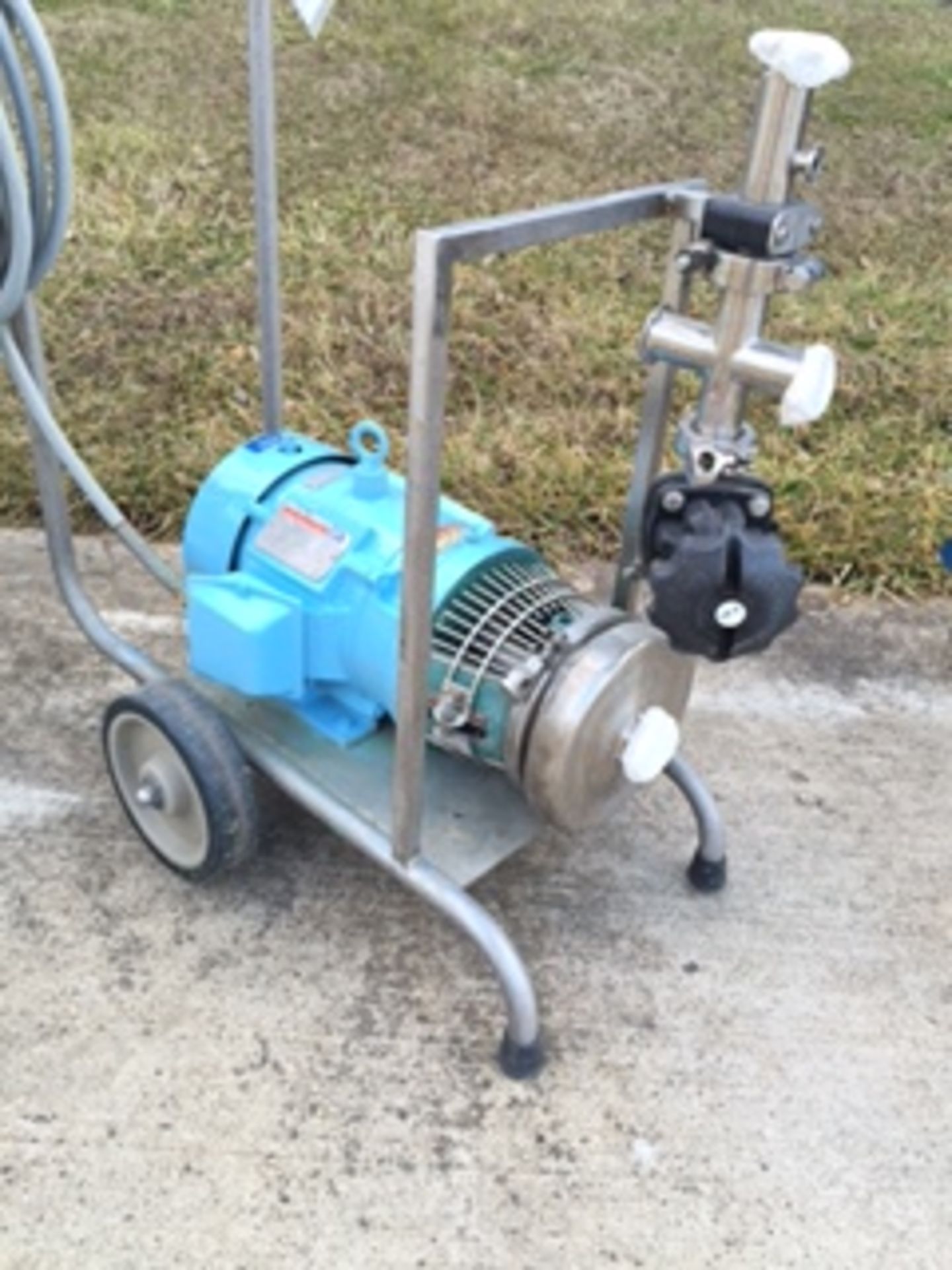 SS Pump on Cart