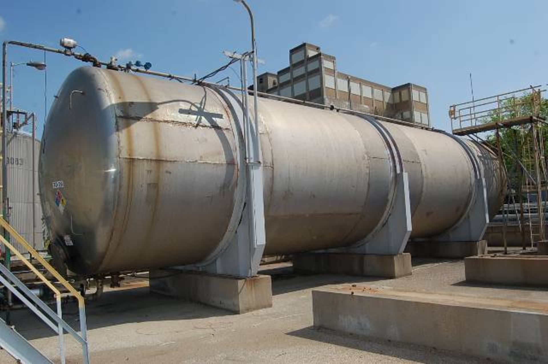 Jos Honhorst Tank, 47000 Gallon 304, Stainless Steel, Vessel 25 psi at 100F, 150 in. D x 587 in. L
