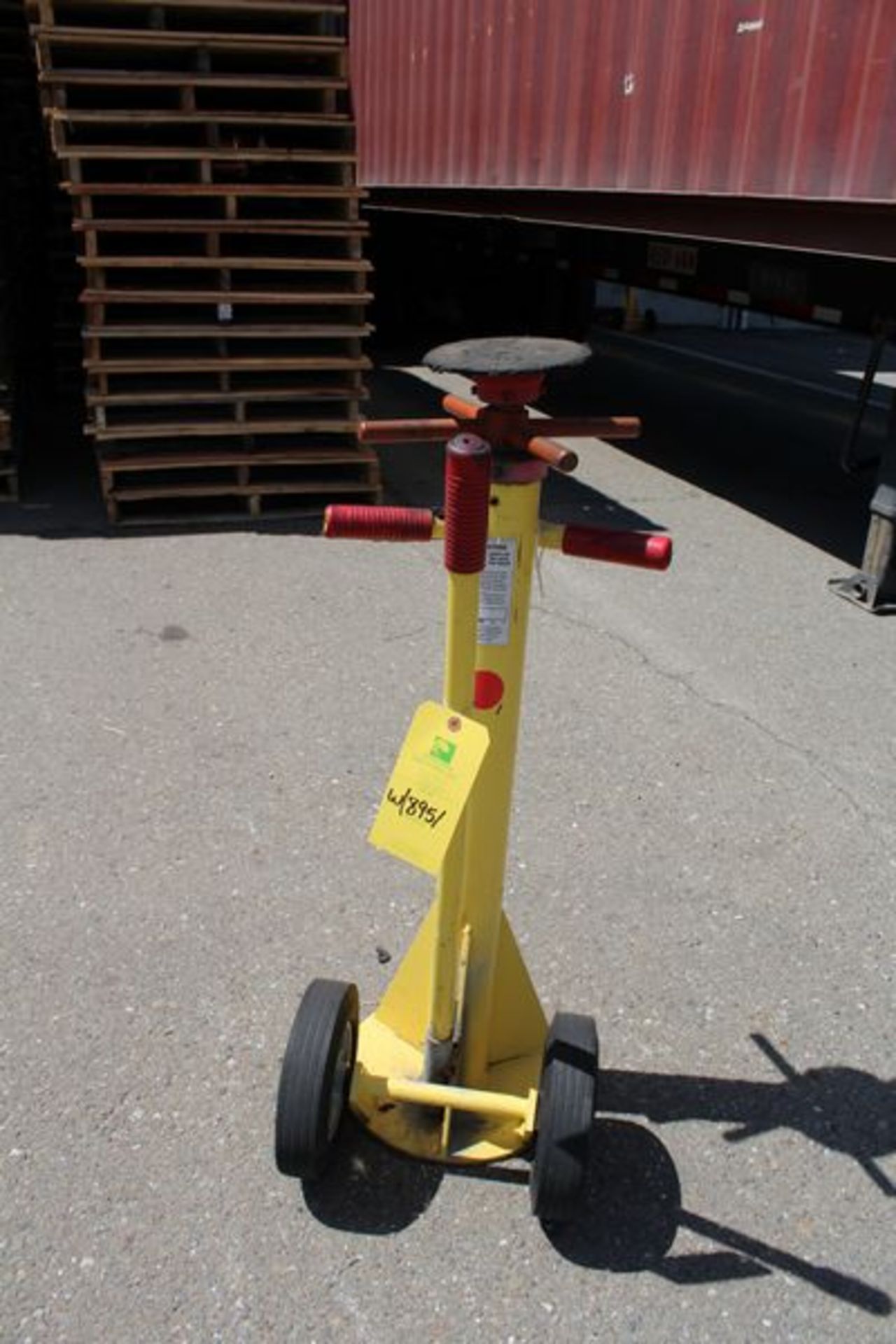 Lot of (7) Trailer Stabilizers, (Outside Bond Docks) | (Warehouse A) - Image 6 of 7