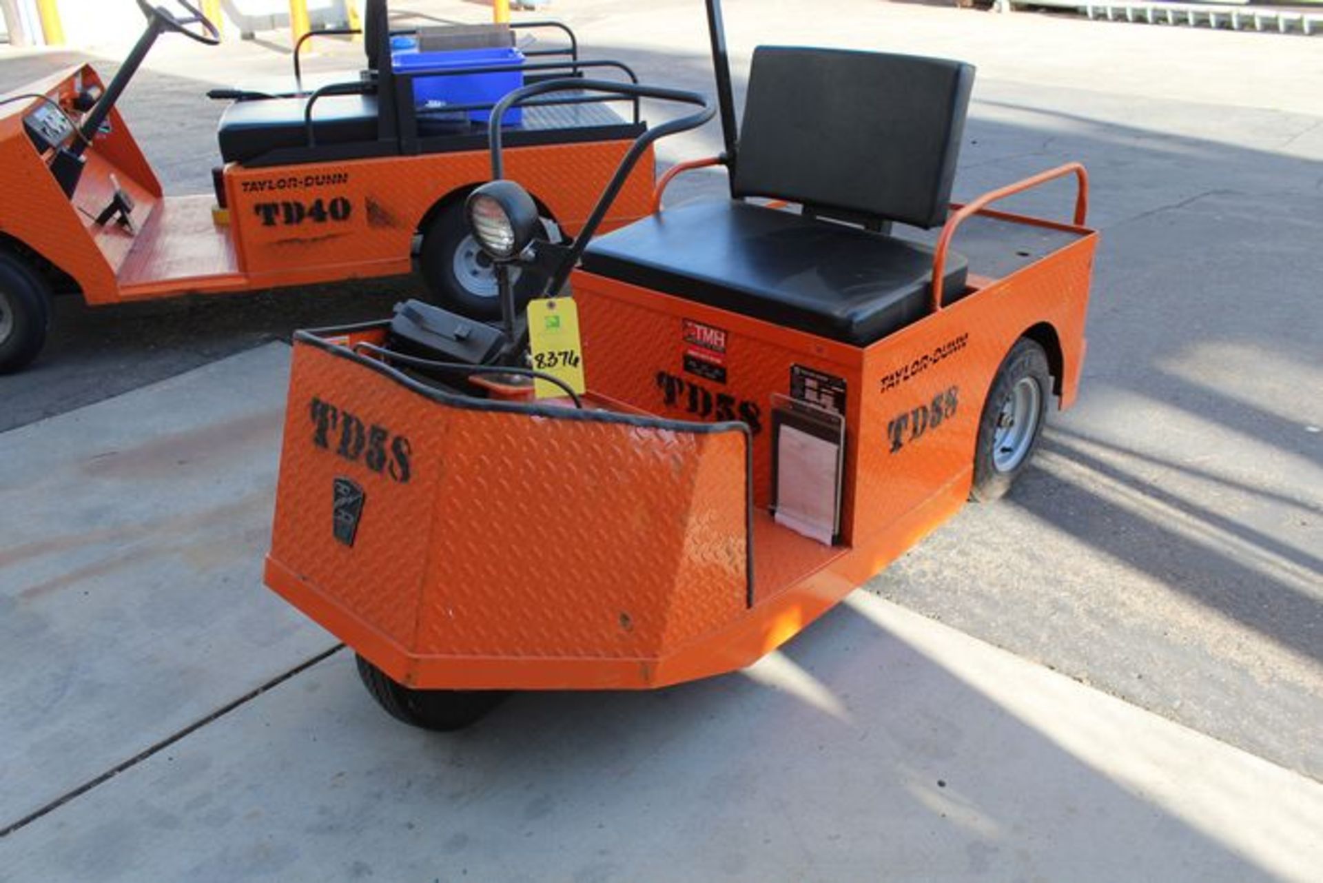 Taylor Dunn Warehouse 3 Wheel Electric Cart, Ref. TD58 | (Warehouse)