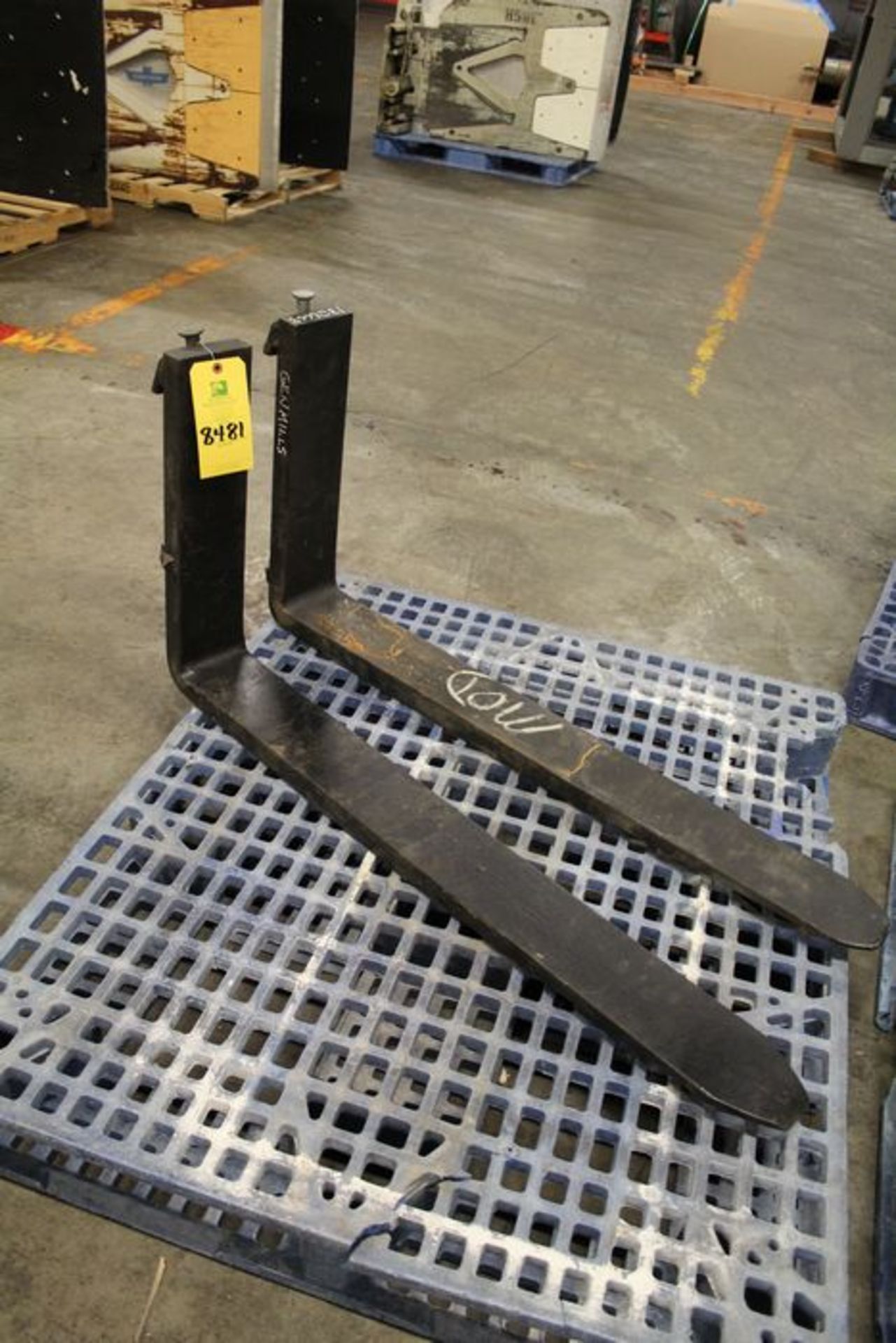 Forklift Forks, 42" | (CP2 Warehouse Z)